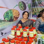 ’सेवा संकल्प अभियान: सेवा की कहानी’ : ’बिहान योजना से सविता पटेल के पारंपरिक हुनर को मिली नई पहचान, अचार निर्माण से आत्मनिर्भरता की ओर बढ़ाए कदम’