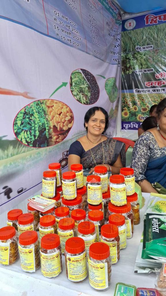 ’सेवा संकल्प अभियान: सेवा की कहानी’ : ’बिहान योजना से सविता पटेल के पारंपरिक हुनर को मिली नई पहचान, अचार निर्माण से आत्मनिर्भरता की ओर बढ़ाए कदम’